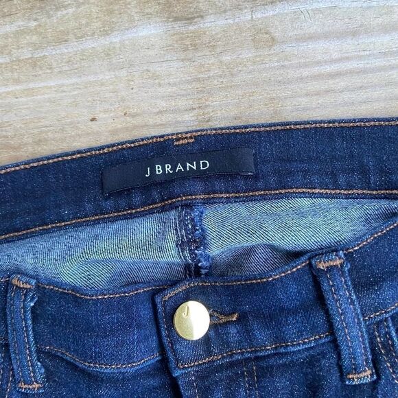 J Brand Dark Wash Capri Mid Rise Jeans Size 30 - Picture 3 of 4